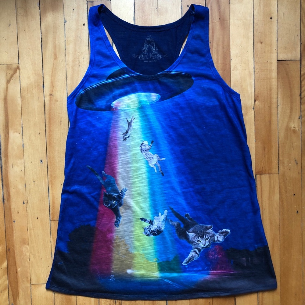 New Small UFO Alien Abduction Cat Tank Sci-Fi Hot Topic